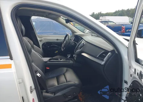 2018 Volvo Xc90 T5 Momentum from USA, damaged, VIN YV4102PK8J1343557